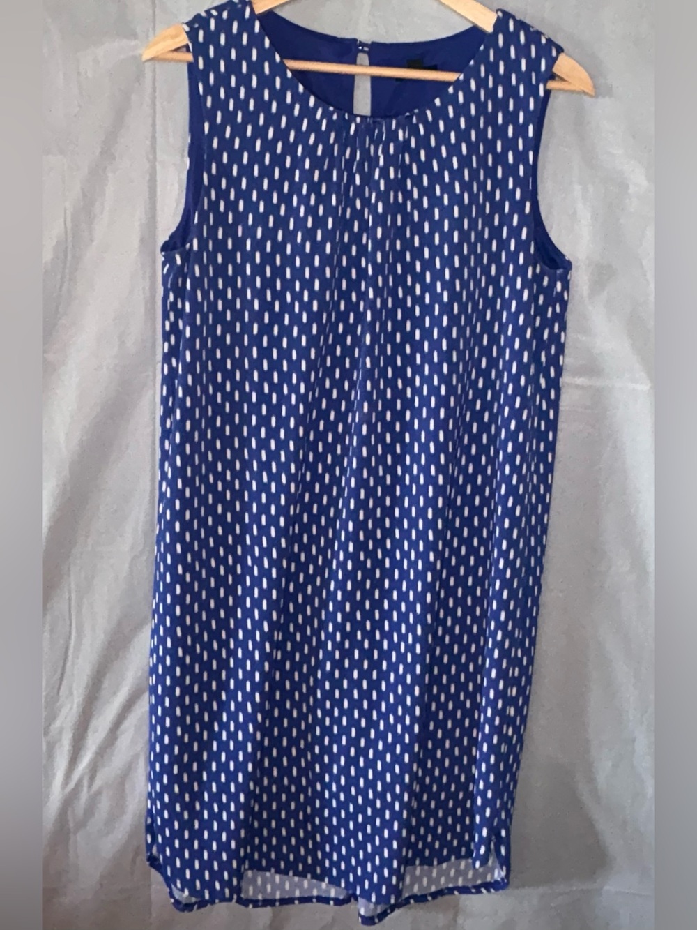 Ann Taylor Women's Med Polka Dot‎ Shift Dress Blue White Sleeveless Midi Pleated